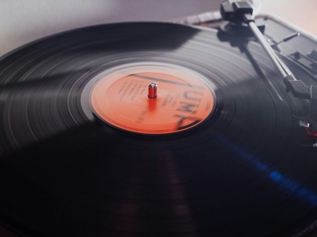 Jaki gramofon kupić na początek i do zaawansowanego zestawu stereo?